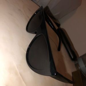 Black Cat-Eye Tiny Sunnies